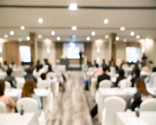 日本松下电器集团承认造假44年，获利8万亿，董事长90°鞠躬道歉