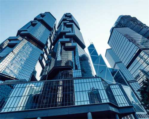 买到烂尾楼用榔头砸向女律师的曹先生，这辈子可能也无法翻身了