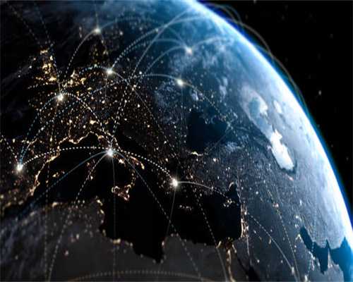 每天拖车14小时，日行300公里是常态，武汉105辆救援拖车驰援郑州