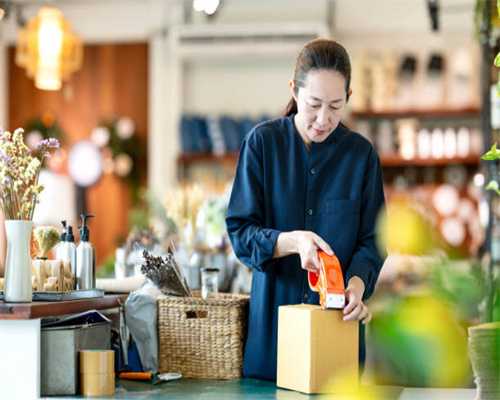 男子出借银行卡 非法获利被刑拘