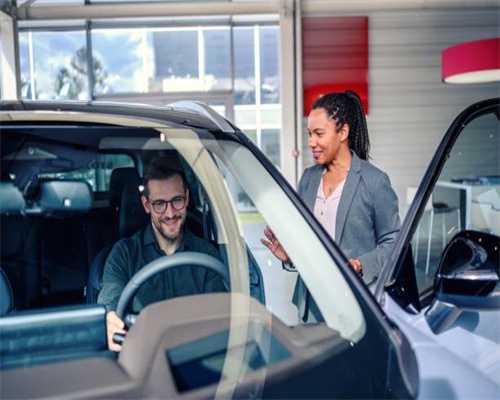 节后礼品回收生意火爆 律师：收购烟酒违法