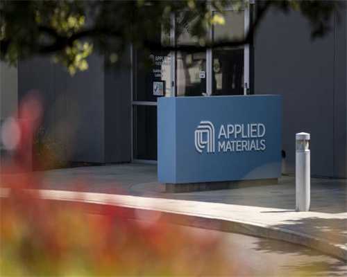 浙大保洁阿姨唱校歌惊艳朋友圈，“看到歌单的那一刻瞬间就哭了”