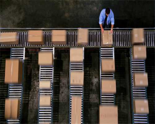 民生银行济南历城支行走进七里堡农贸市场开展消保反诈宣传活动