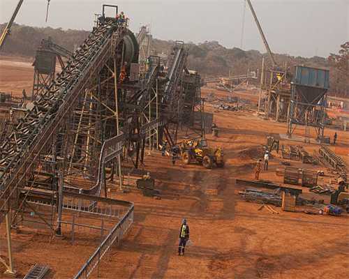 民生银行济南舜城支行开展反假宣传活动