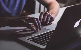 让观众落泪！首期“人民群众讲法官” 全媒体直播活动走进许昌市魏都区法院